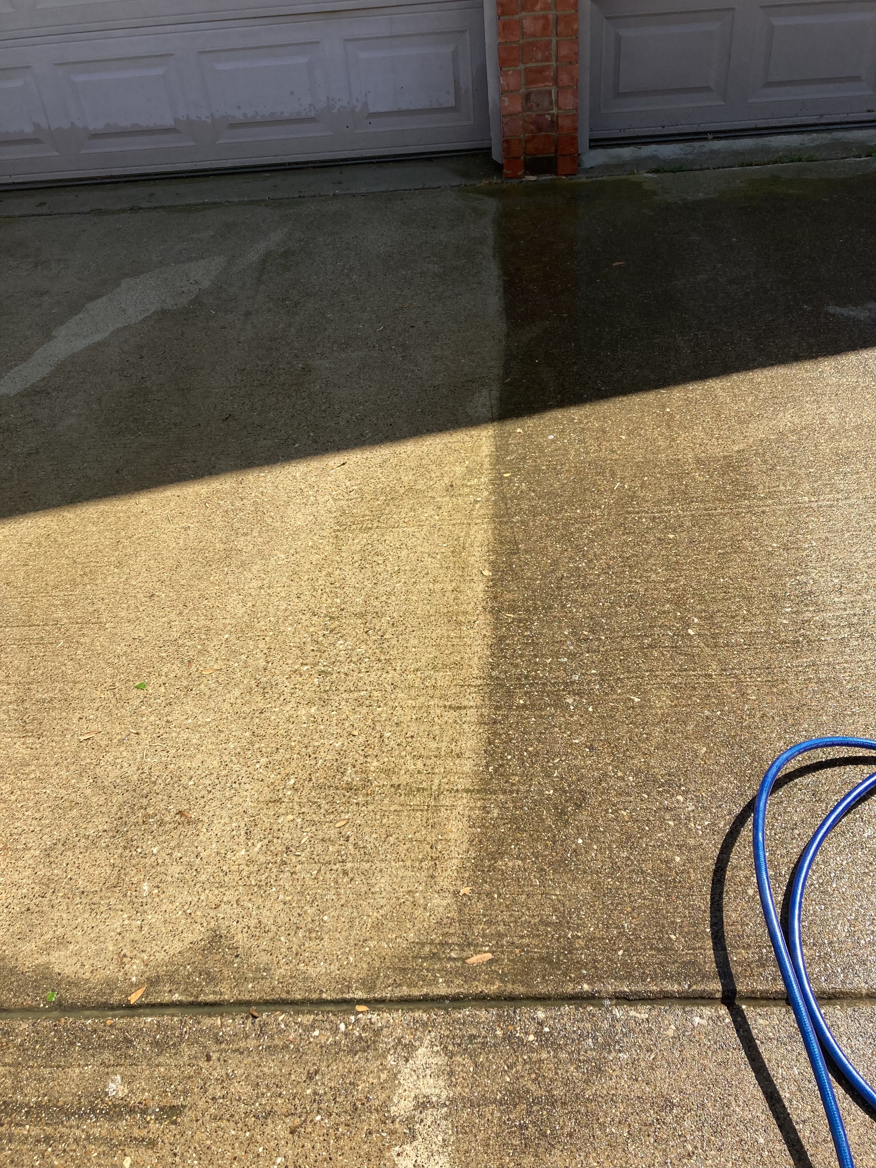 driveway before and after cleaning